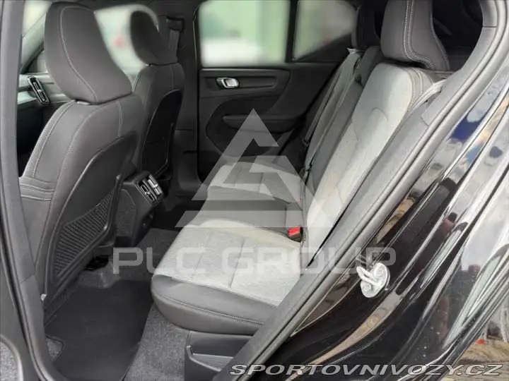 2026 Volvo XC40