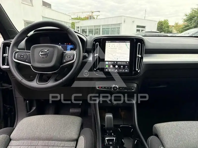 2026 Volvo XC40