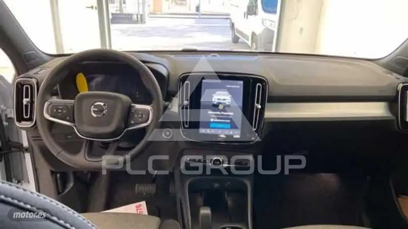 2026 Volvo XC40