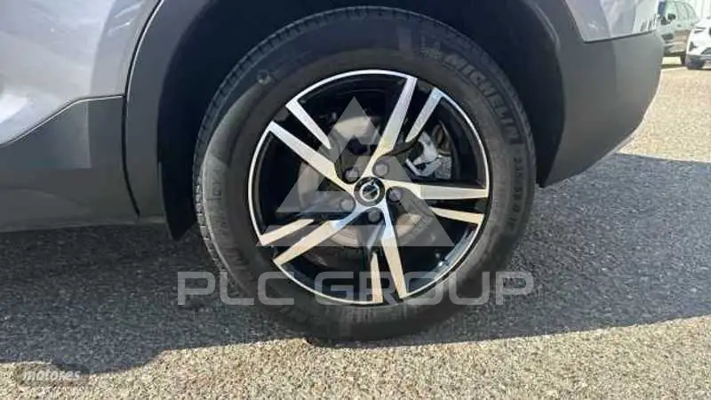 2026 Volvo XC40