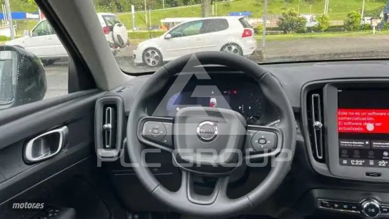 2026 Volvo XC40