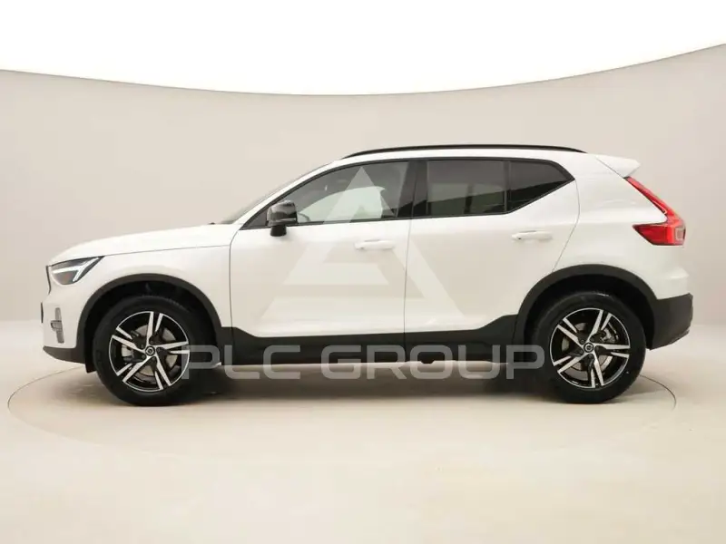 2026 Volvo XC40