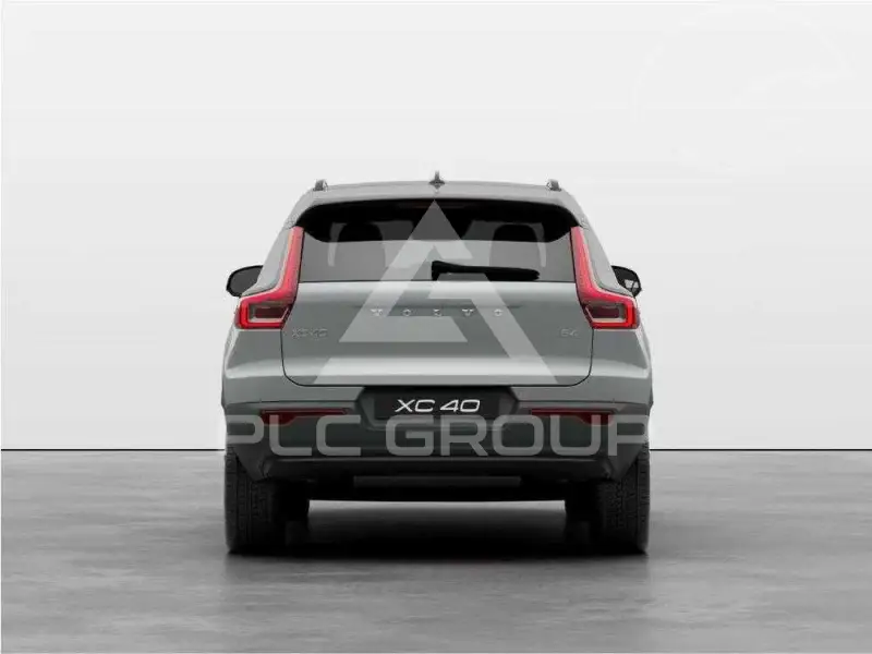 2026 Volvo XC40