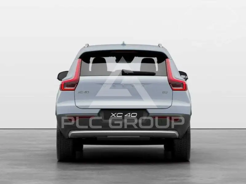 2026 Volvo XC40