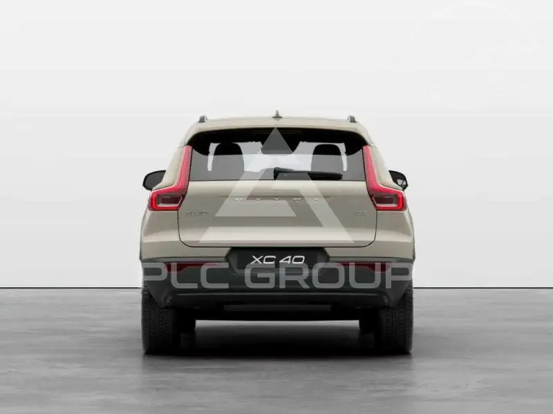2026 Volvo XC40