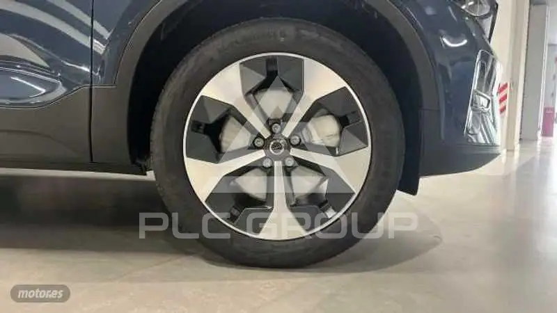 2026 Volvo XC40