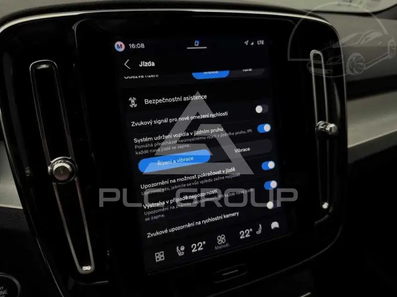 2026 Volvo XC40