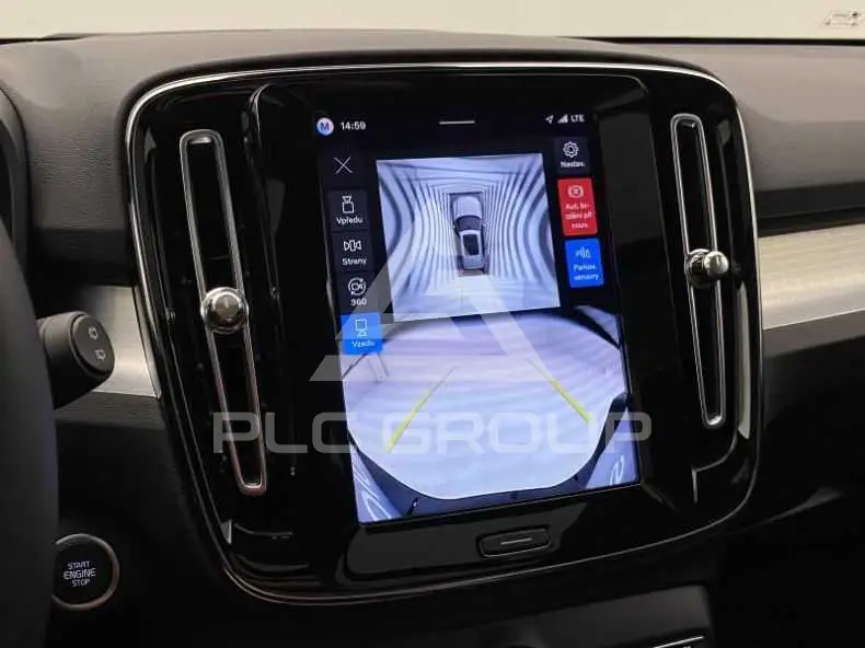 2026 Volvo XC40