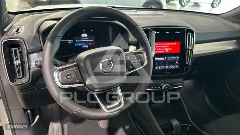 2026 Volvo XC40