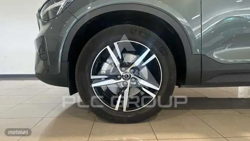 2026 Volvo XC40