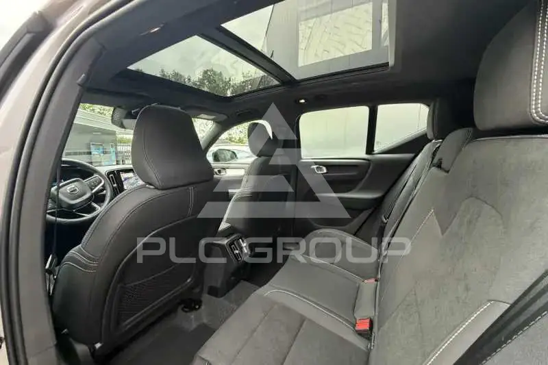 2026 Volvo XC40