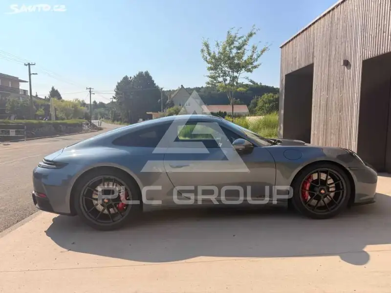 2026 Porsche 911