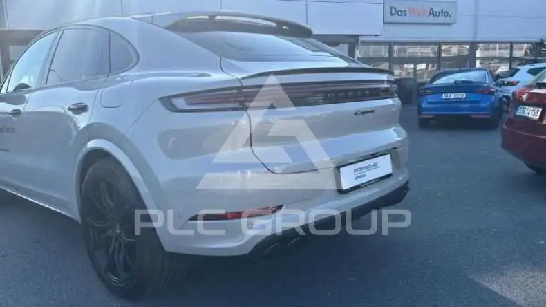 2026 Porsche Cayenne