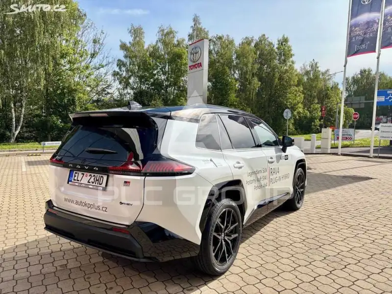 2026 Toyota RAV4