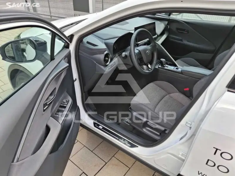 2026 Toyota C-HR