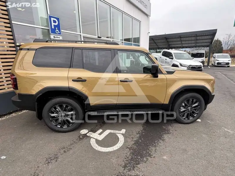 2026 Toyota LAND CRUISER