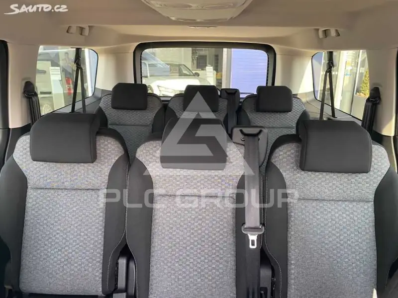 2026 Peugeot Traveller