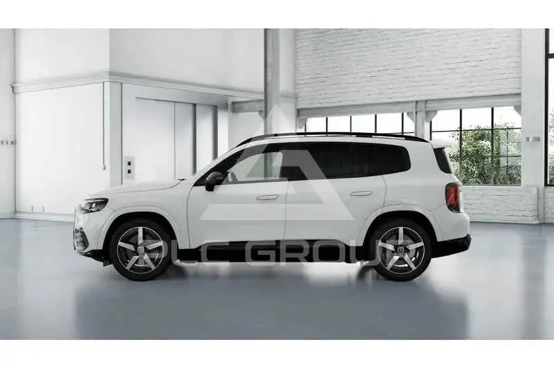 2026 Mercedes Benz Glb