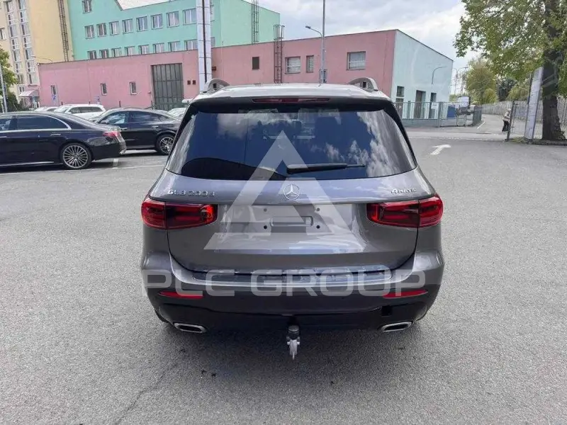 2026 Mercedes Benz Glb