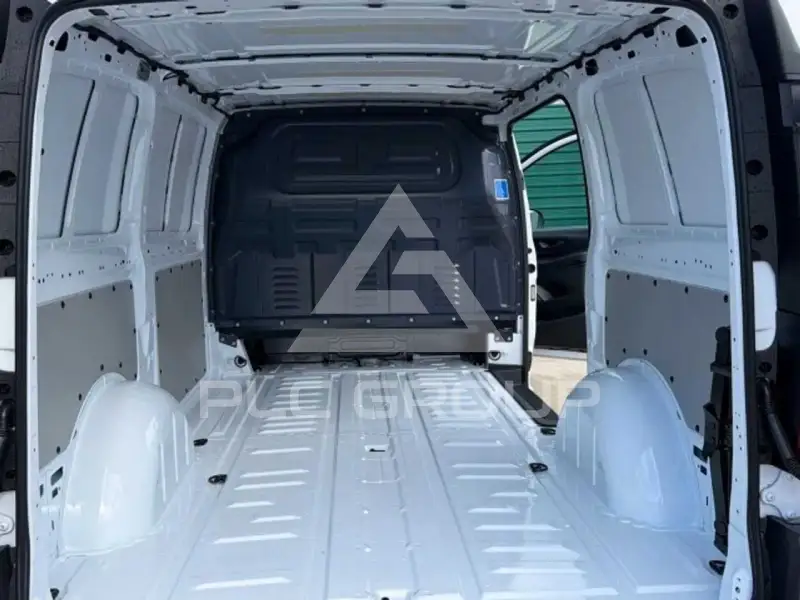 2026 Mercedes Benz Vito