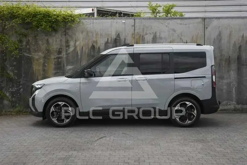 2026 Ford Tourneo