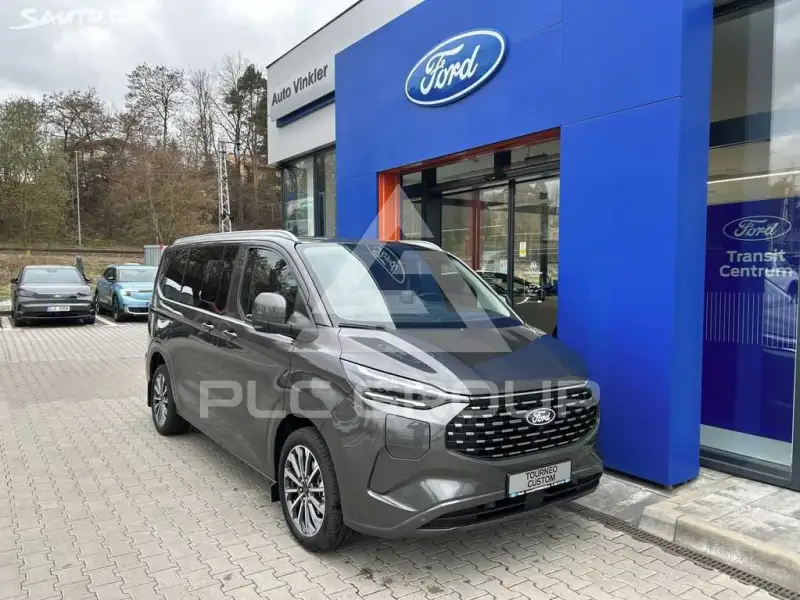 2026 Ford Tourneo
