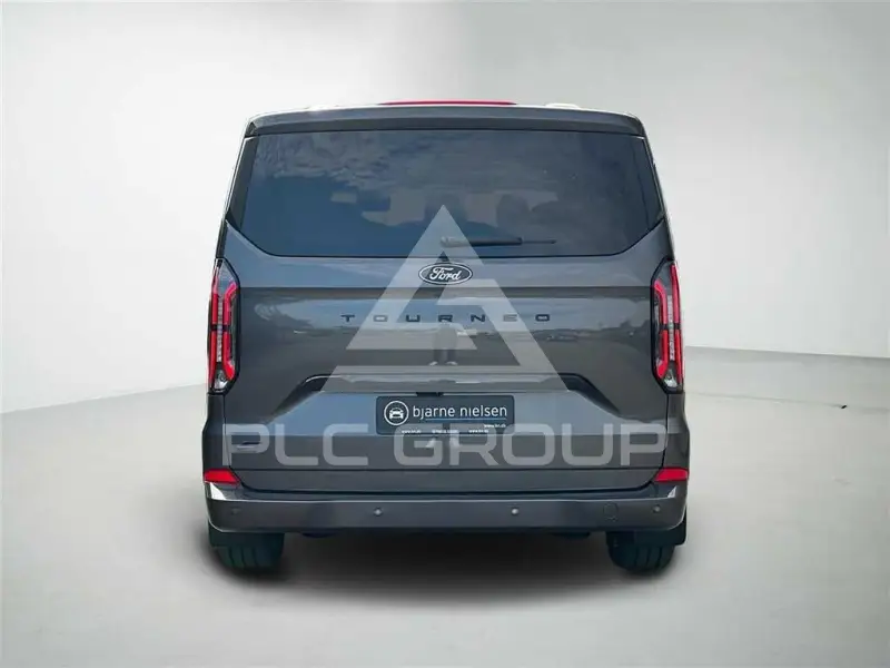 2026 Ford Tourneo