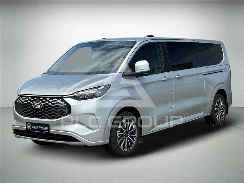 2026 Ford Tourneo