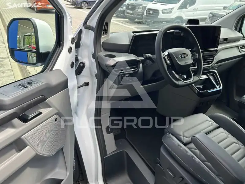 2026 Ford Tourneo