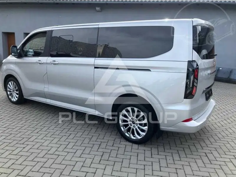 2026 Ford Tourneo