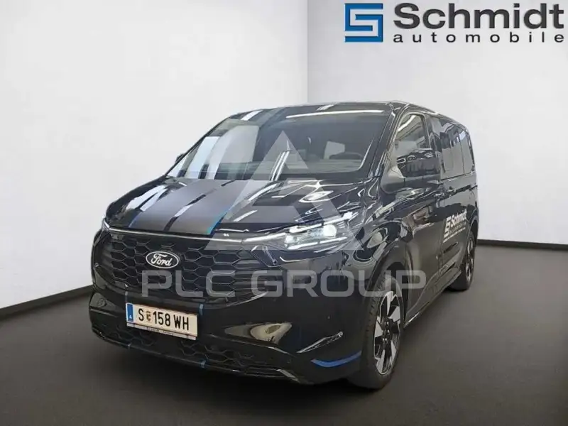 2026 Ford Tourneo