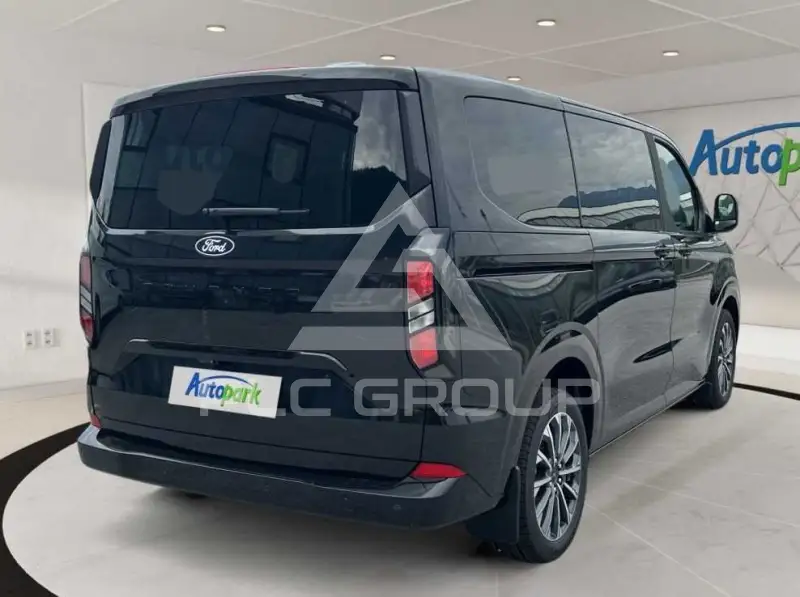 2026 Ford Tourneo