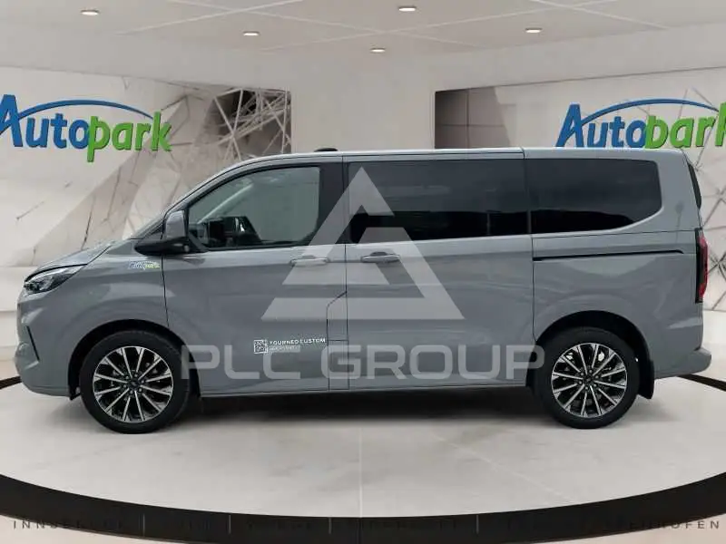 2026 Ford Tourneo