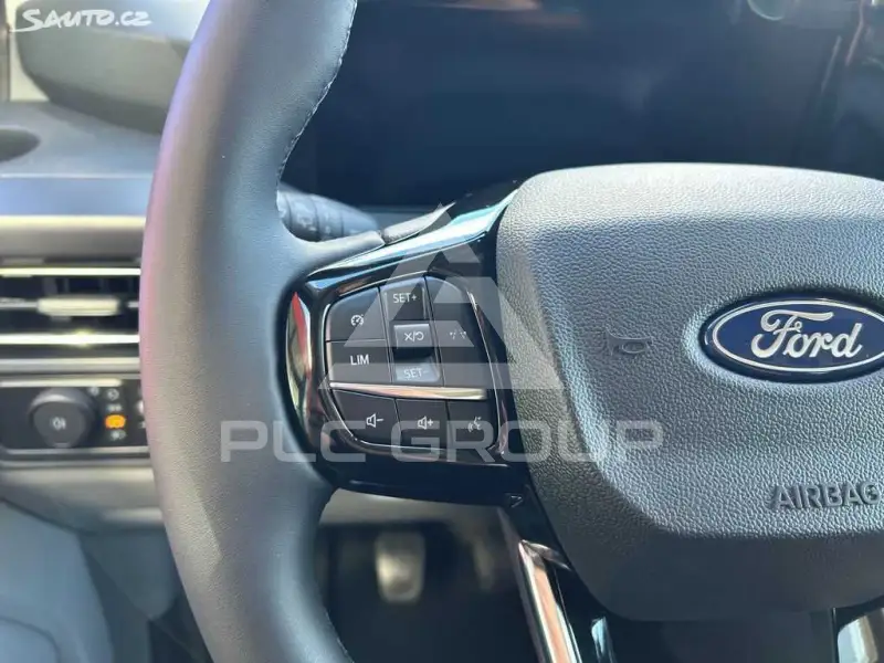 2026 Ford Tourneo