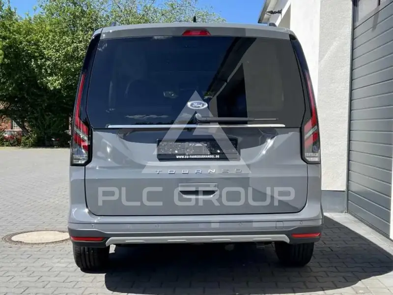 2026 Ford Tourneo