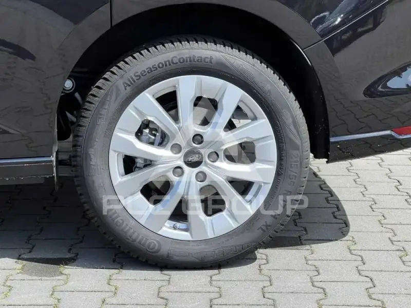 2026 Ford Tourneo