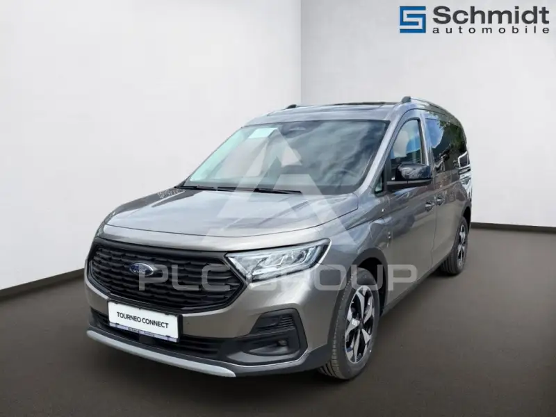 2026 Ford Tourneo