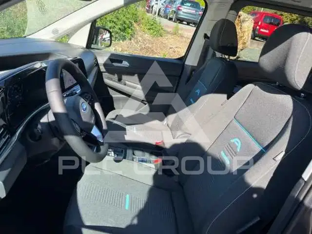 2026 Ford Tourneo