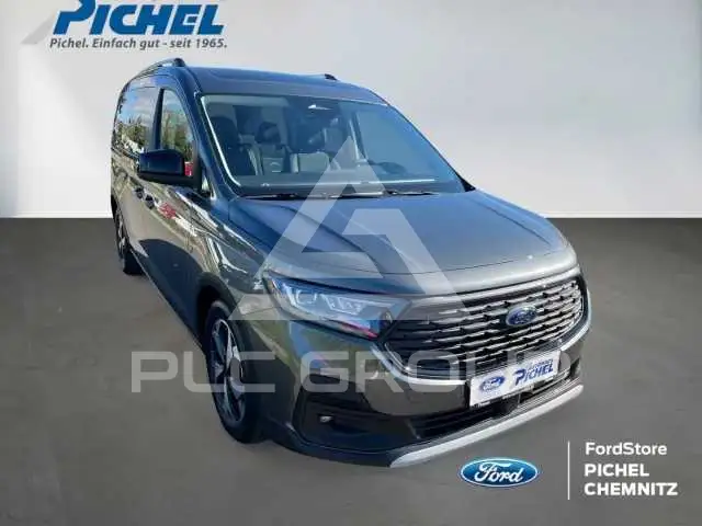 2026 Ford Tourneo