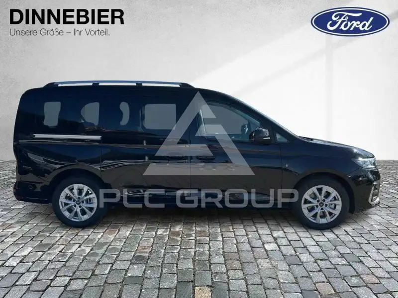 2026 Ford Tourneo