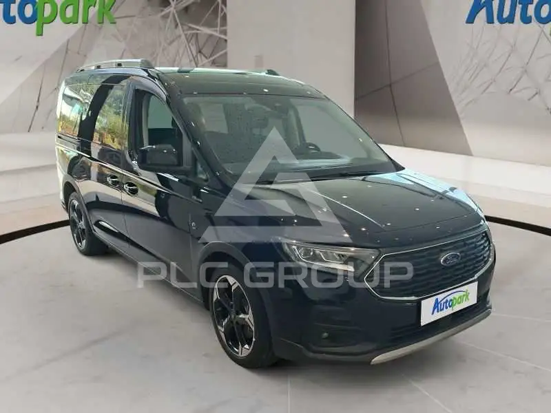 2026 Ford Tourneo