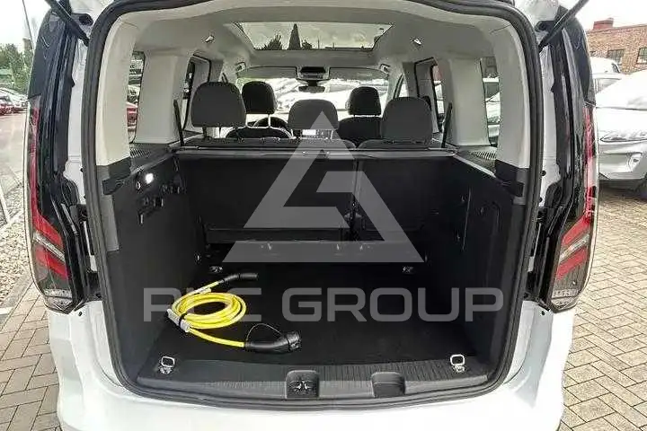 2026 Ford Tourneo