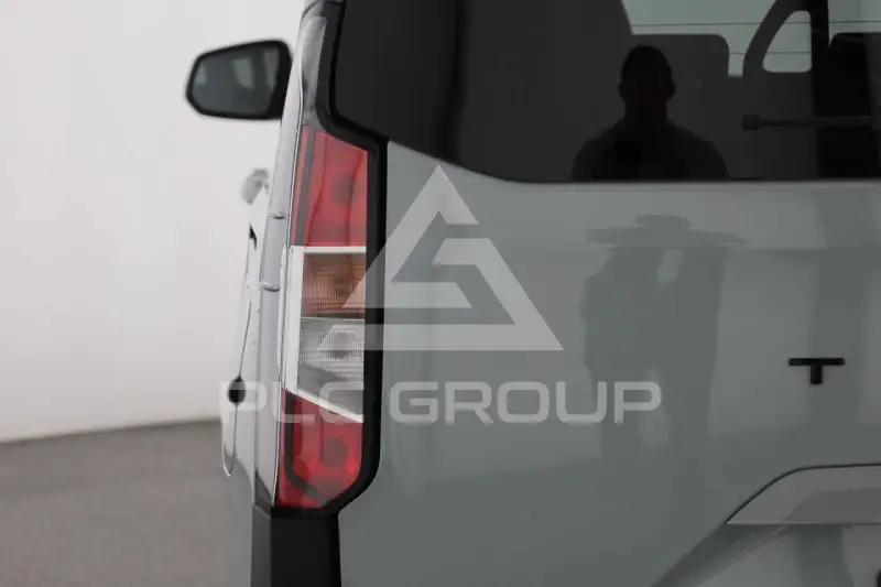 2026 Ford Tourneo