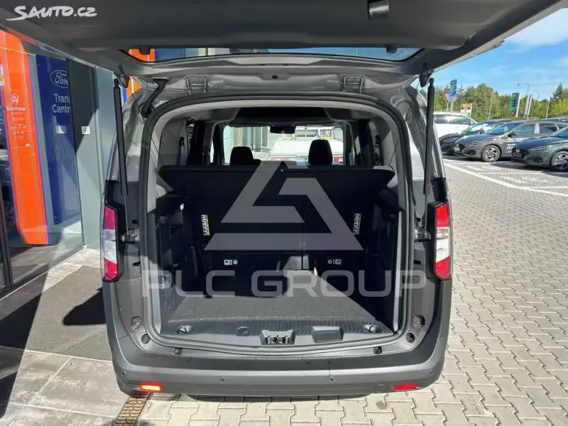2026 Ford Tourneo