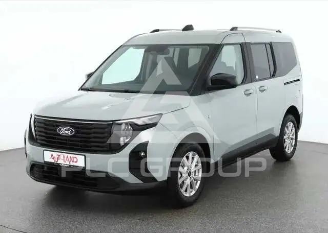 2026 Ford Tourneo