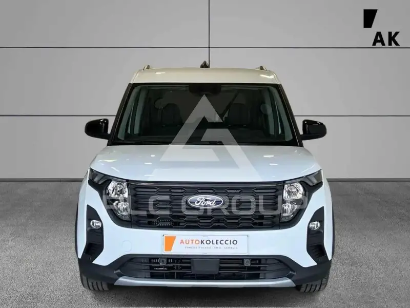 2026 Ford Tourneo