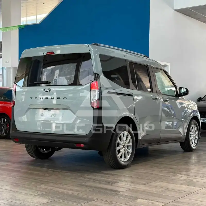2026 Ford Tourneo
