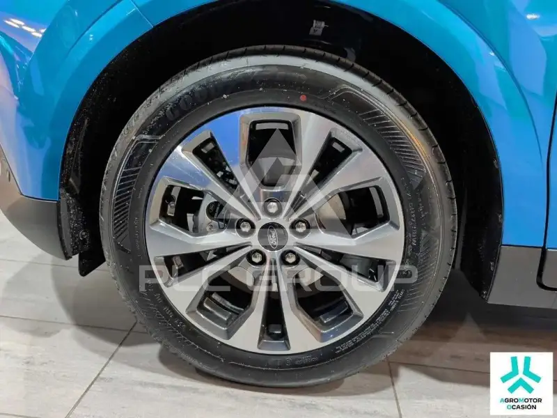 2026 Ford Tourneo