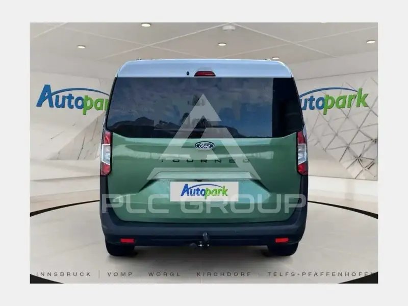 2026 Ford Tourneo
