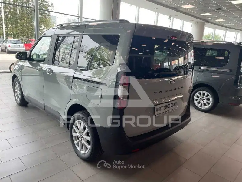 2026 Ford Tourneo